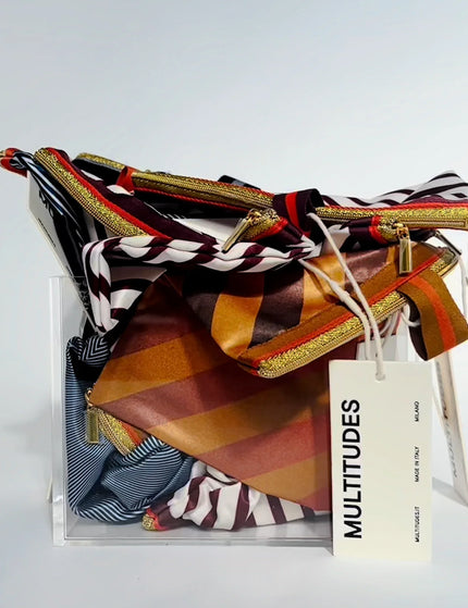 Collection image for: MULTITUDES