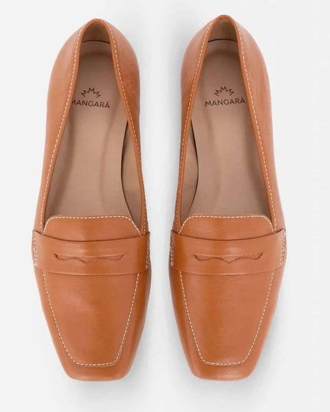 Cipó Beige Leder-Loafer mit eckiger Spitze – Flach
