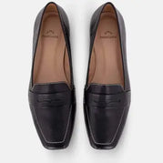 42 / Black