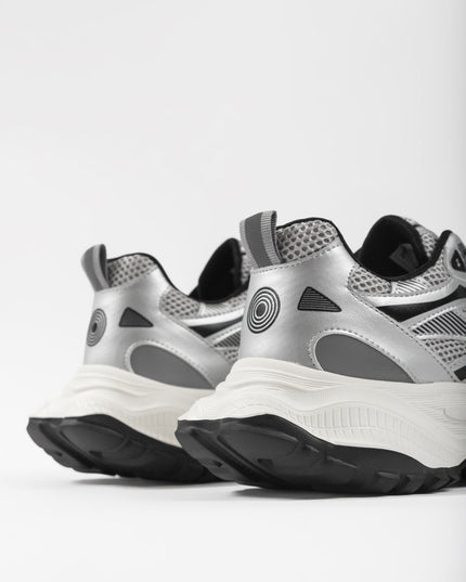 Casual shoes