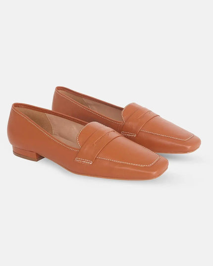 Cipó Beige Leder-Loafer mit eckiger Spitze – Flach