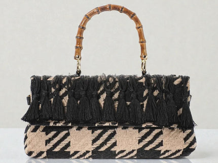 Carol 20 - Houndstooth baguette with trim 