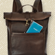 Dunkelbrauner Roll-Top-Lederrucksack – Für Laptops – IULIUS-2