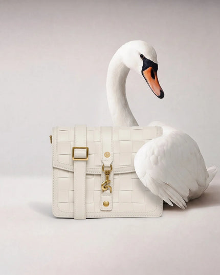 LaBante London | Daisy Shoulder & Crossbody Bag | Handgewebt | Weiss