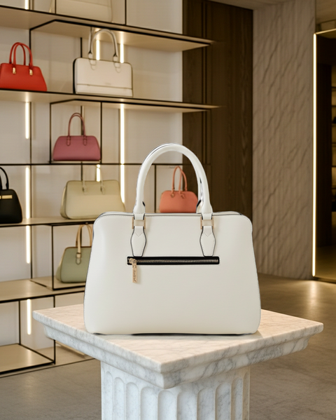 Kuppeltasche mit geometrischem Lasercut – Weiß