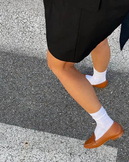 Cipó Beige Leder-Loafer mit eckiger Spitze – Flach