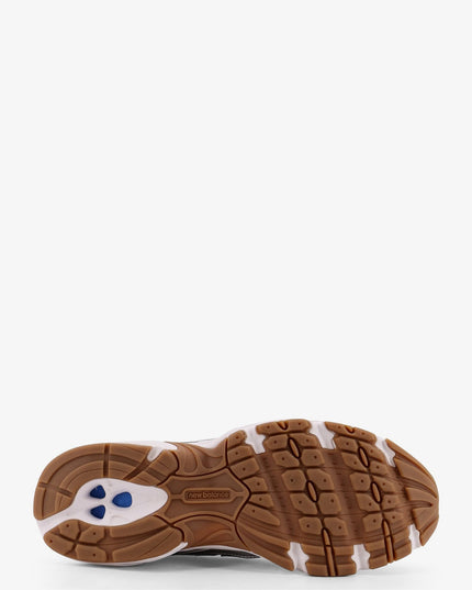 740 mesh low-top sneakers