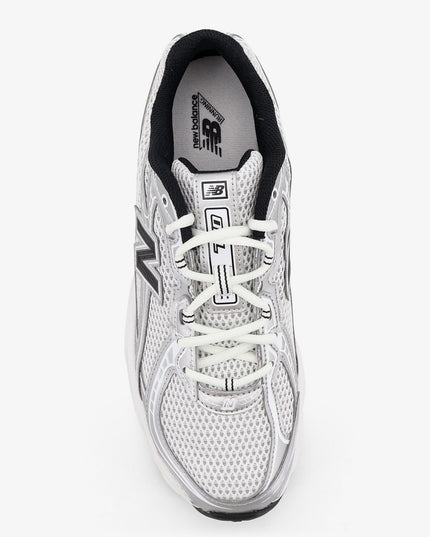 740 mesh sneakers with iconic contrasting side logo