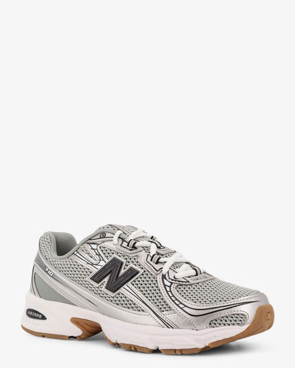 740 mesh sneakers with leather inserts