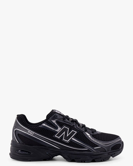 740 mesh sneakers with logo on the side