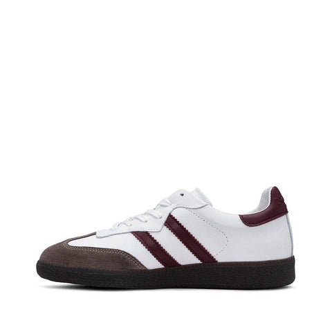 White sneaker with burgundy stripes and brown suede toe, classic retro design