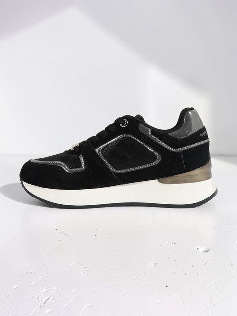 Plateau-Sneaker Schwarz – Nicole Lee