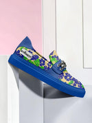 Woman (US) 6 / Azul