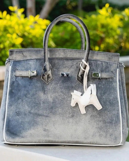 "The London" Samt - Tragetasche von Malibu Sugar - ModeEcho