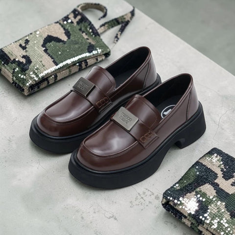 British Style Glossy Leather Loafers