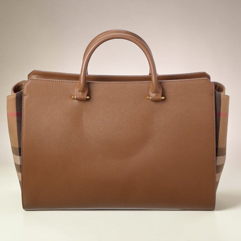 BURBERRY BANWELL MEDIUM LEATHER BAG - ModeEcho