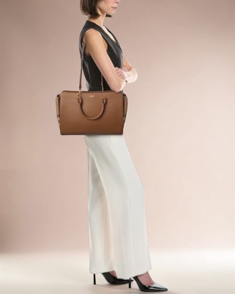BURBERRY BANWELL MEDIUM LEATHER BAG - ModeEcho