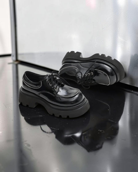 Versatile Chunky Round-Toe Leather Shoes