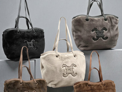 CC - Logo - Pelztasche mit Knöpfen - ModeEcho