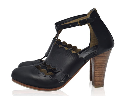 Incognito Leather Heels (Sz. 5)-1