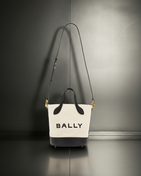 BALLY BAG BUCKET 8 HOURS