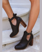 Black / 4