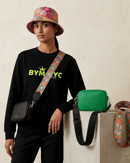 Unisex organic sweatshirt LOVE NYC – BYMANYC ® New York | Vegan streetwear 