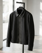 Black / M