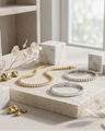 LAURA — Geometrisches Halskette & Armband Set | Gold / Rhodium | Denise Pacini
