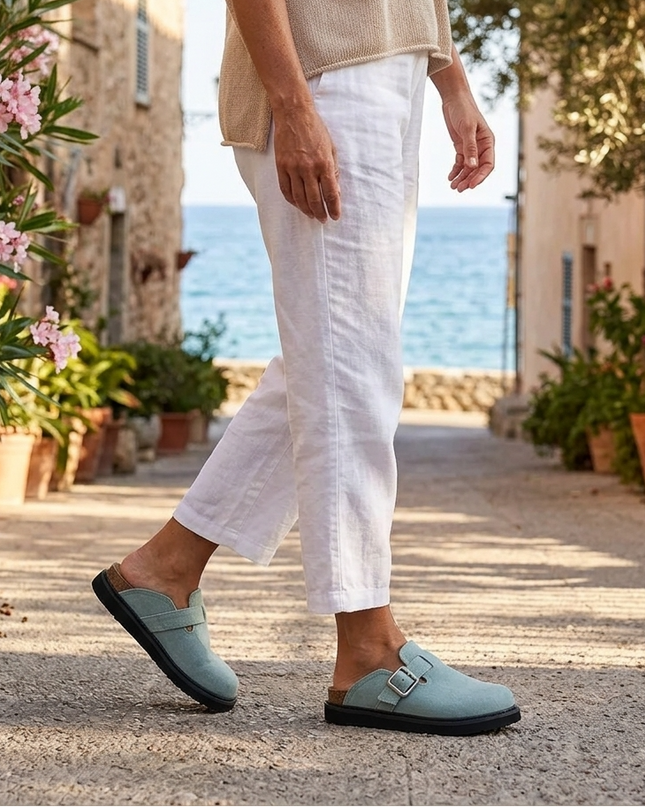 Closed-Toe Slip-On Mules – Flach