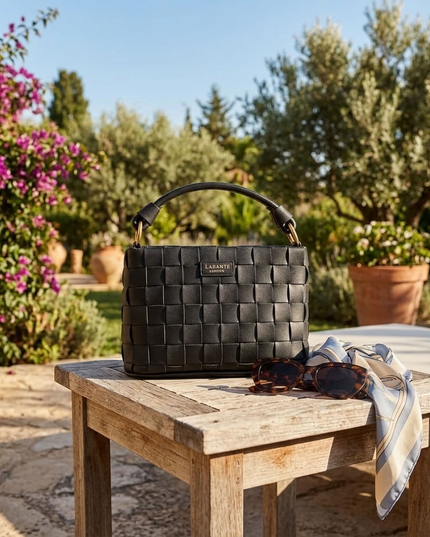LaBante London | Baby Bella Mini Crossbody Bag | Handgewebt | Schwarz