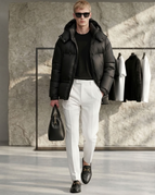 Black / M