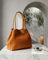 ZEEN | LOLA Schultertasche | Python-Prägung | Orange