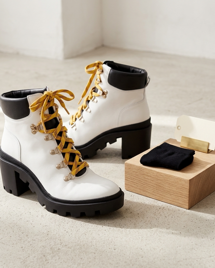 Vriesea Damen Leder Combat Boots | White