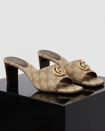 Gucci GG Sandalen – GG-Stoff mit Metall-Logo | Beige | Damen