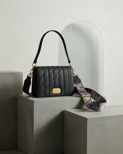 Iris Schultertasche in Schwarz – LaBante London