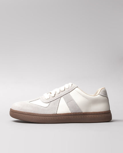 Women's leather casual shoes