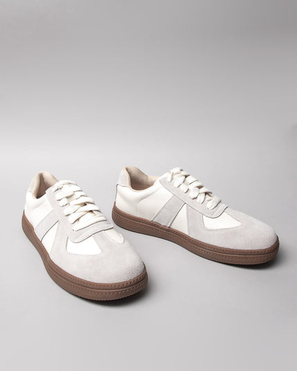 Women's leather casual shoes