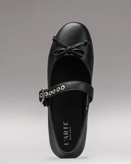 Women's leather shoes