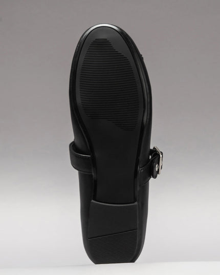 Women's leather shoes