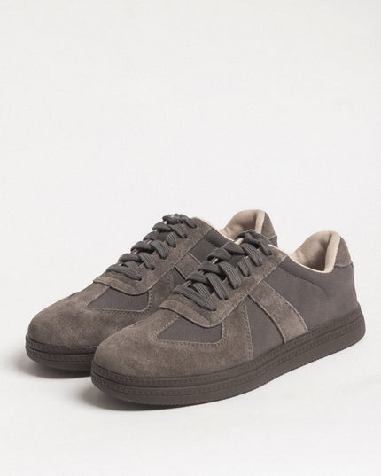 Women's leather casual shoes