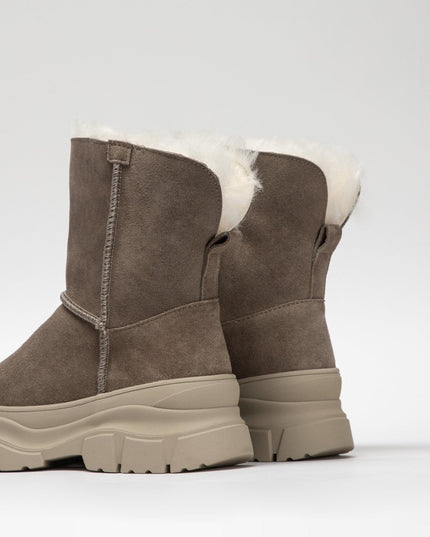 Women's leather ankle boots