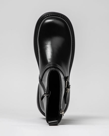 Women's leather boots