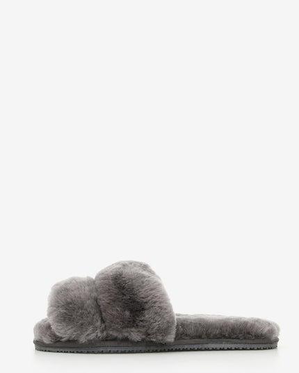 Women's slippers
