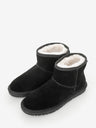 Women's leather boots with insulation
