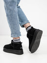 Women's leather boots with insulation