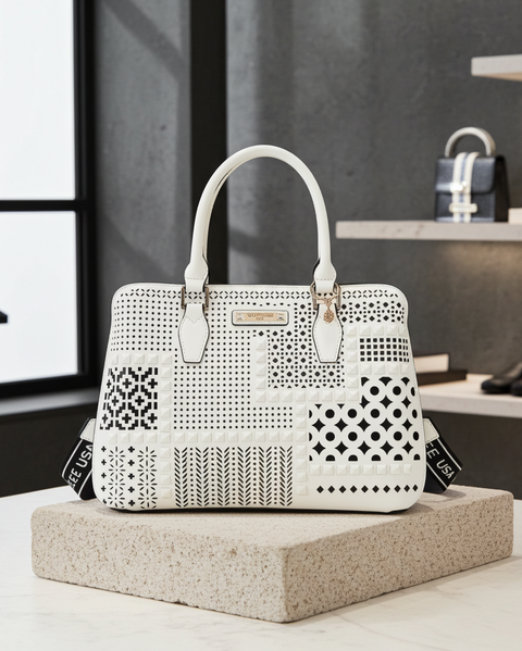 Kuppeltasche mit geometrischem Lasercut – Weiß