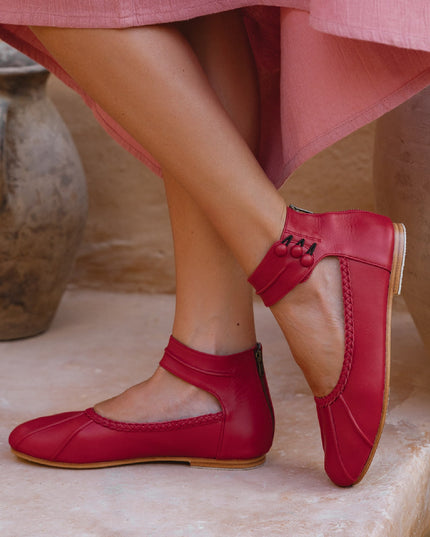 Muse Leder-Ballerinas mit Knöchelriemen