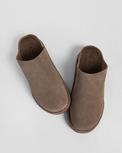 Women's leather outdoor slippers