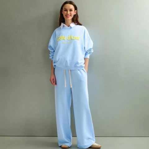 Côte d’Azur Sweatpants & Sweatshirt in Pastellblau